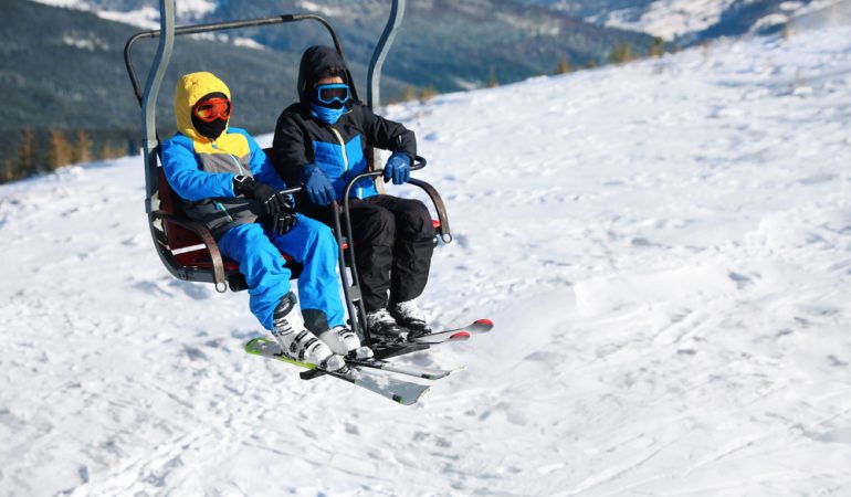 Så får du en sagolik skidsemester i Åre